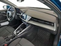 Вид на салон