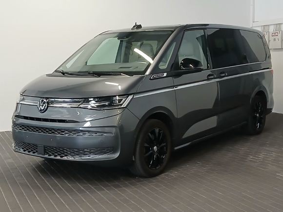 Pogled od napred levo