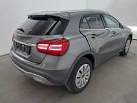 Vue de l’arrière droit