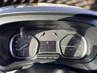 Pohled na přístrojovou desku