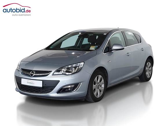 Skats no kreisās puses priekšā