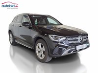 Skats no labās puses priekšā