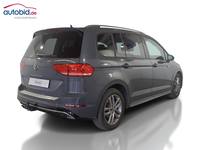 Skats no labās puses aizmugurē