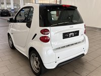 Vaade tagant vasakult