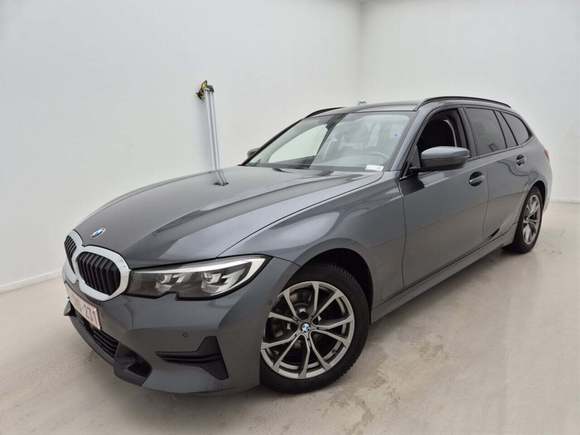 Vue de l’avant gauche