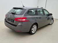 Vue de l’arrière droit