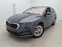 Vue de l’avant gauche