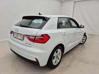 Vue de l’arrière droit