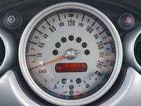 Pohled na přístrojovou desku