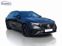 Skats no labās puses priekšā