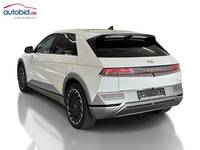 Вид сзади слева