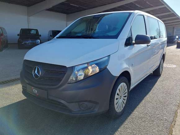 Вид спереди слева