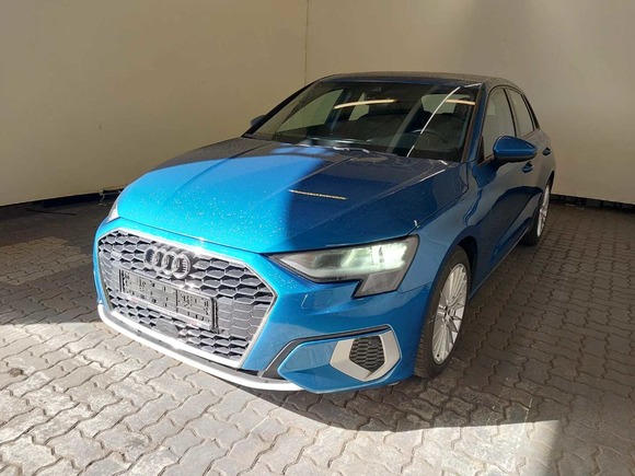 Изглед отпред отляво