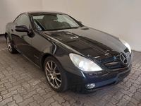 Pogled desno spredaj