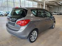 Widok z tyłu po stronie prawej