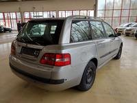 Widok z tyłu po stronie prawej