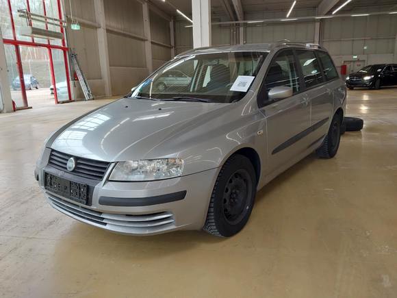 Widok z przodu po stronie lewej