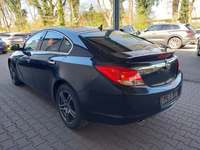 Вид сзади слева