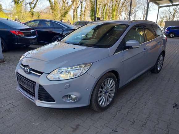 Vue de l’avant gauche