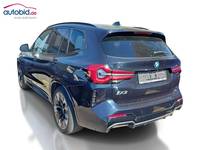 Vaade tagant vasakult