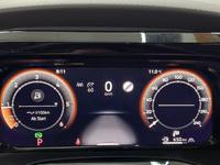 Pohled na přístrojovou desku