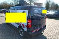 Vaade tagant vasakult