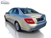 Вид сзади слева