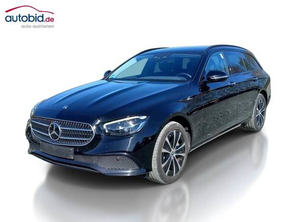 Вид спереди слева