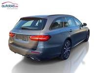 Вид сзади справа