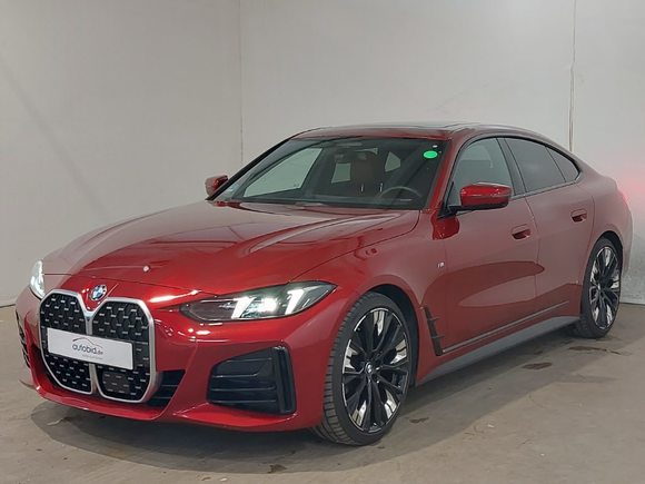 Pogled od napred levo