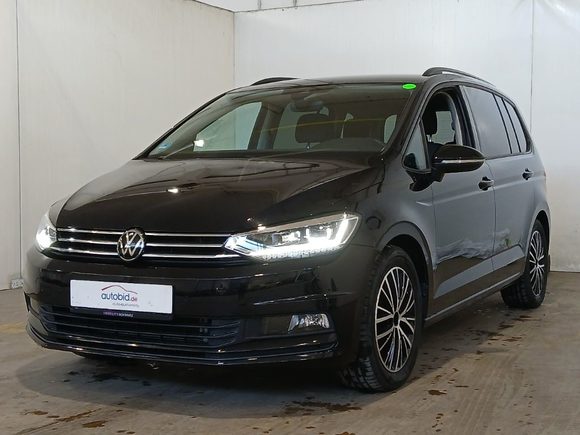 Pogled od napred levo