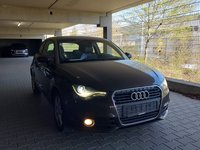 Náhled zpředu zprava