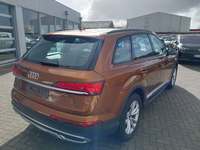 Aanzicht achter rechts