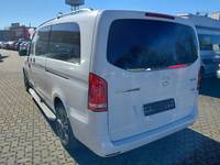 Pogled straga lijevo