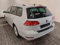 Вид сзади слева