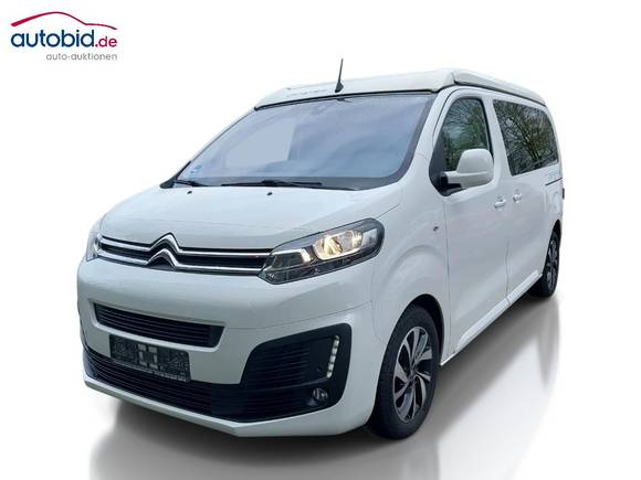 Pogled sprijeda lijevo