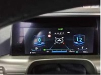 További képek a karosszériáról