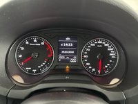 Pogled na kombinovani instrument