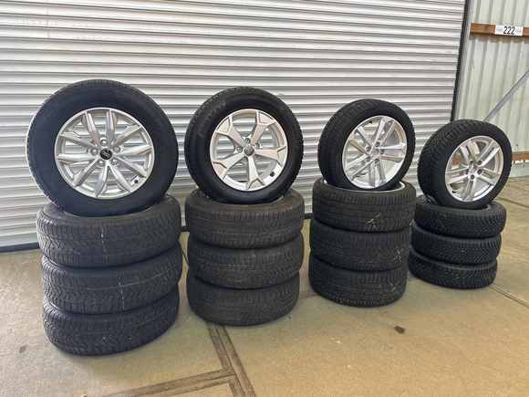 Skats no kreisās puses priekšā