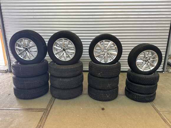 Pogled sprijeda lijevo