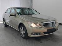 Náhled zpředu zprava