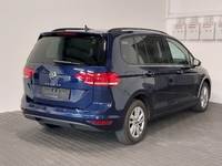 Pogled od pozadi desno