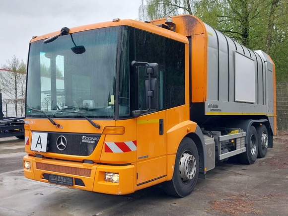 Náhled zpředu zleva