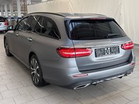 Вид сзади слева