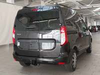 Pogled od pozadi desno