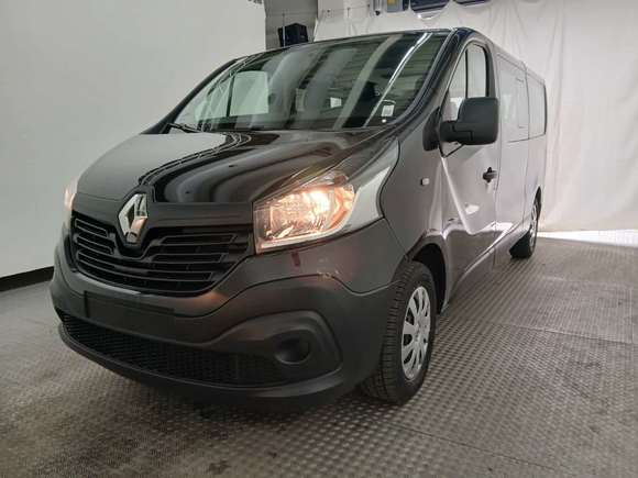 Náhled zpředu zleva