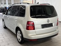 Widok z tyłu po stronie lewej