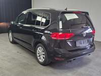 Pogled od pozadi levo