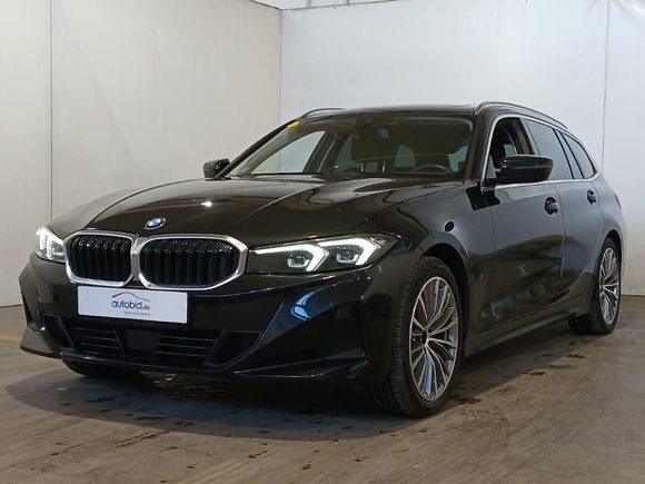 Pogled sprijeda lijevo