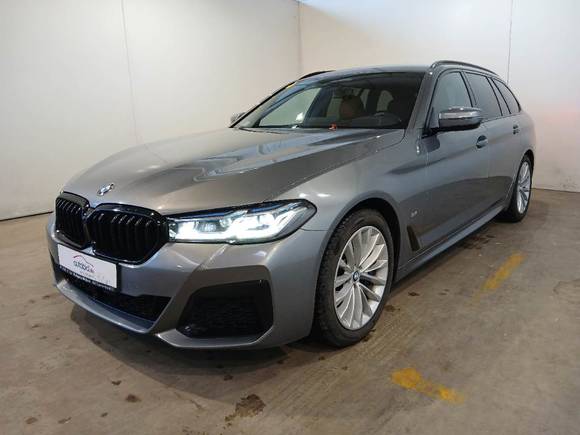 Вид спереди слева